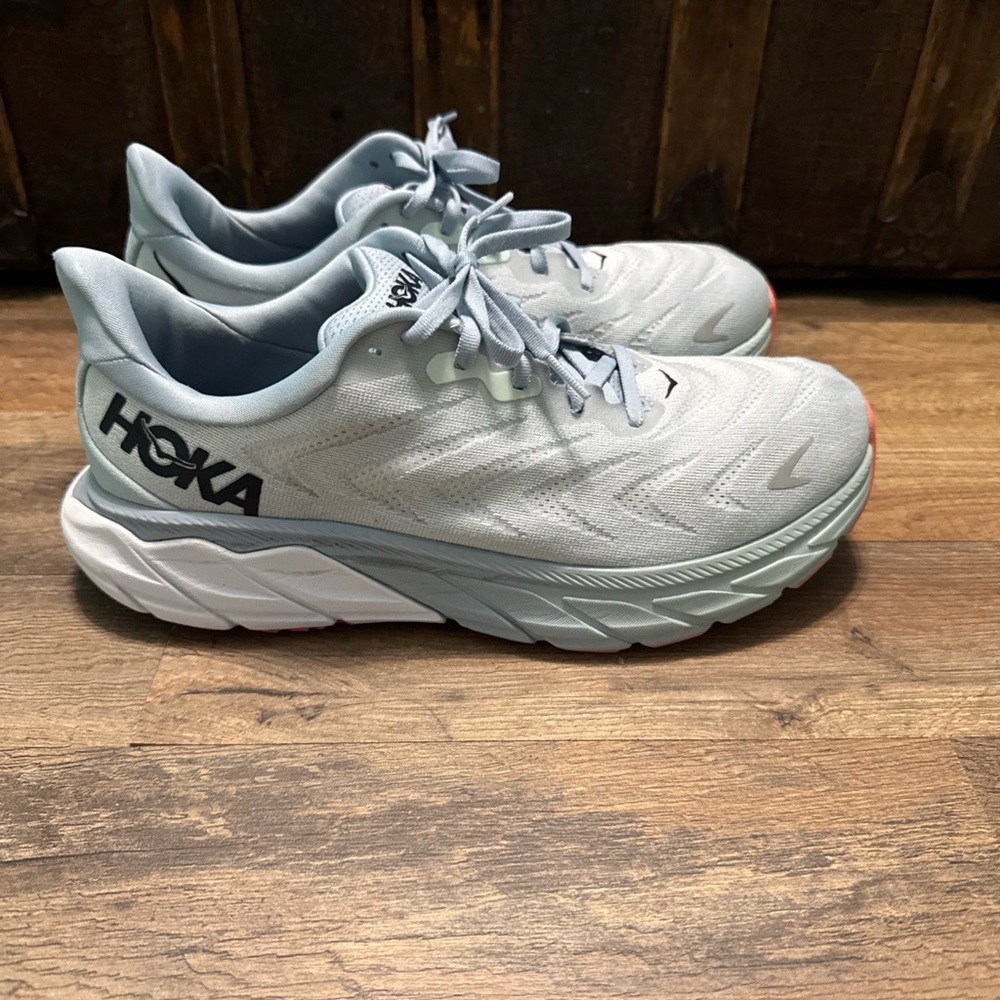Hoka One One Arahi 6 Light Blue Running Shoes